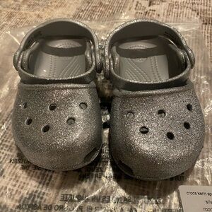 Crocs Kids Silver Glitter Clogs